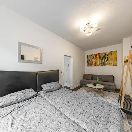 2g Lv 5-zimmer-apartment Hbf Apartment Halle (Saale)