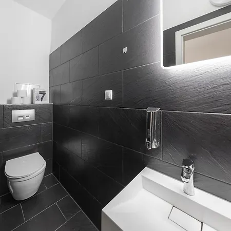 2g Lv 5-zimmer-apartment Hbf *