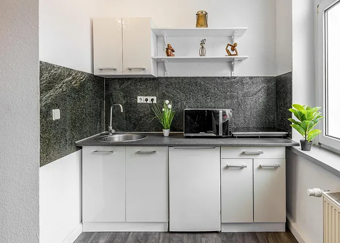 2g Lv 6-zimmer-apartment Hbf Apartment Halle (Saale)