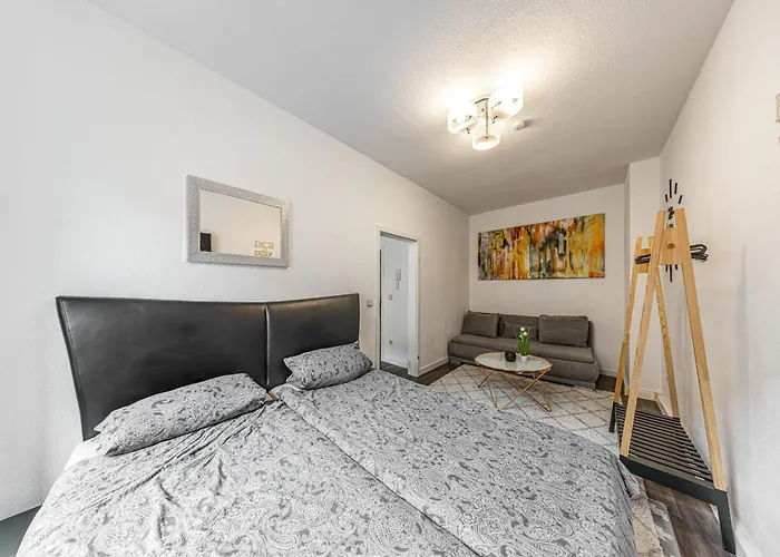 2g Lv 6-zimmer-apartment Hbf Apartment Halle (Saale)